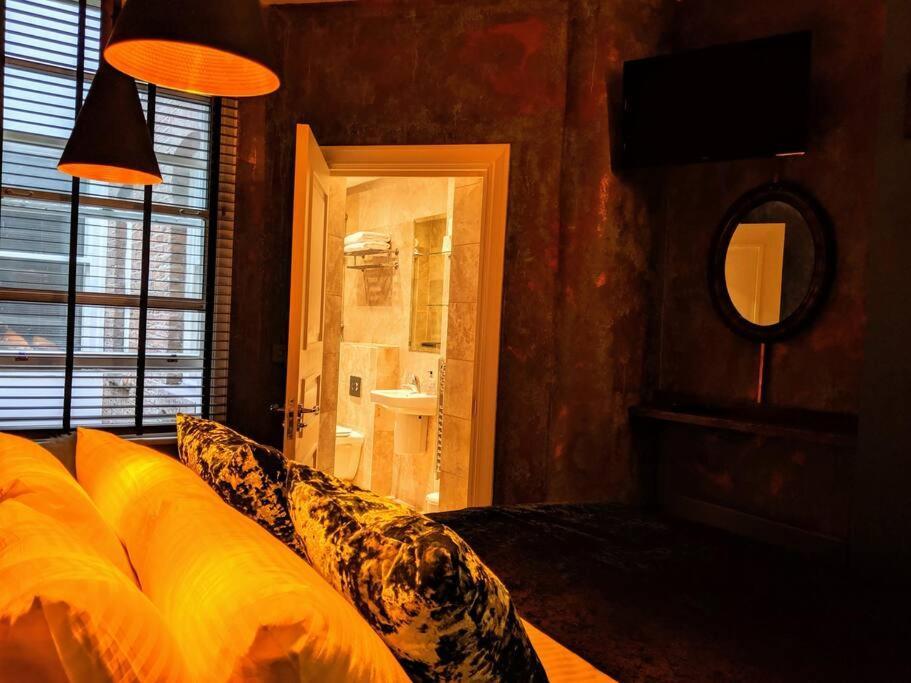 Boutique City Centre Flat By City Superhost マンチェスター エクステリア 写真